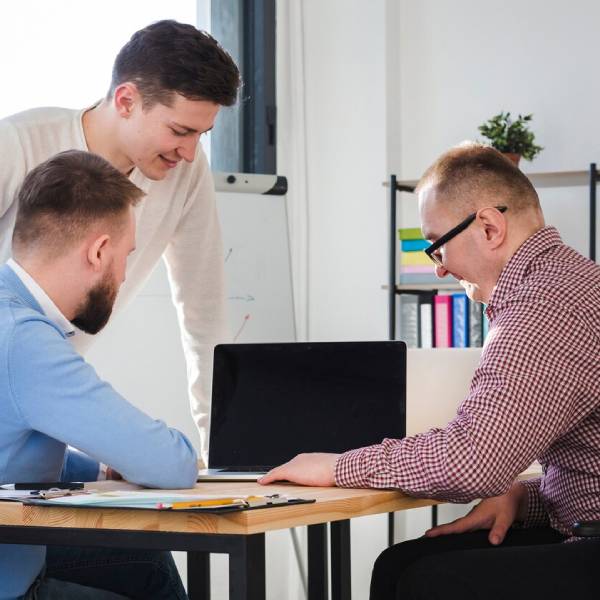 Helping clients with daily life support in Sydney under NDIS.